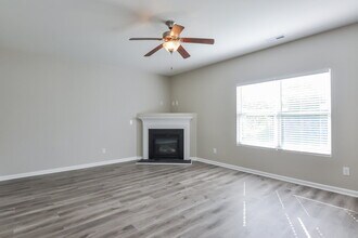 3728 Amistad Ln in Raleigh, NC - Building Photo - Building Photo