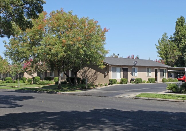 Brookdale Gardens | Merced, CA Apartments For Rent