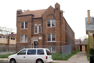 18029 Schoenherr St in Detroit, MI - Building Photo - Building Photo