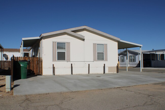 21752 69th St in California City, CA - Building Photo - Building Photo