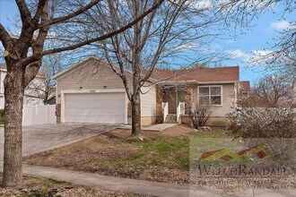 1033 S 1050 W in Woods Cross, UT - Building Photo - Building Photo