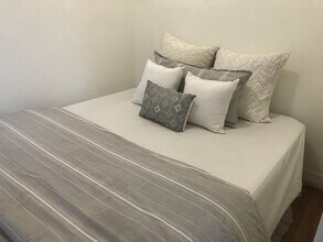 176 W Sixth St in Boston, MA - Building Photo - Building Photo