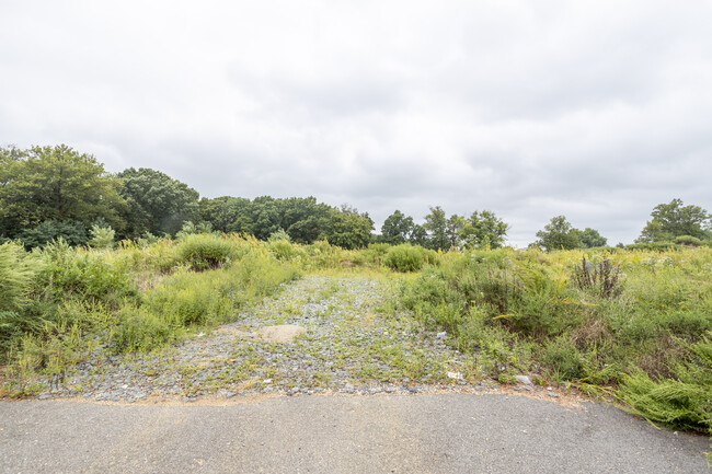 Hampton Road in Cherry Hill, NJ - Building Photo - Building Photo