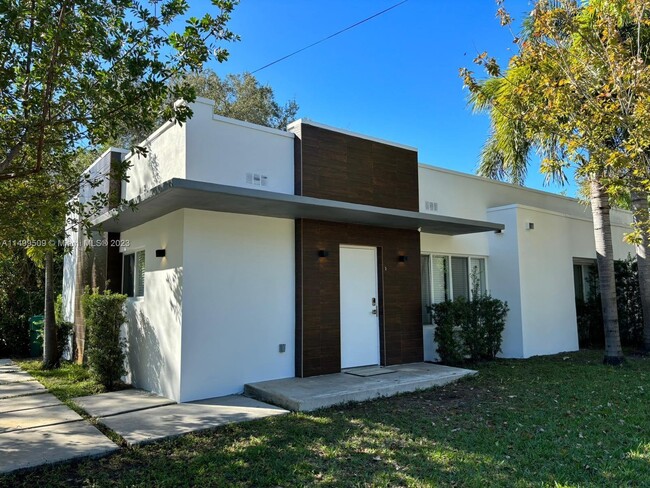 9634 NW 2nd Ave in Miami Shores, FL - Building Photo - Building Photo