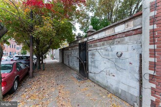 973 N Leithgow St-Unit -2 in Philadelphia, PA - Building Photo - Building Photo