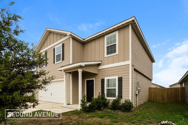 2823 Forsyth Cyn in Converse, TX - Building Photo - Building Photo