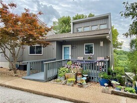 13 Connie Ln in Bella Vista, AR - Building Photo