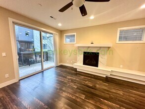 10414 SW 46th Pl in Portland, OR - Building Photo - Building Photo