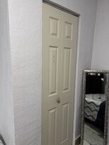 4181 NW 34th Way, Unit Apt G in Fort Lauderdale, FL - Building Photo