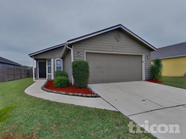 1940 Hunters Trace Cir in Middleburg, FL - Building Photo - Building Photo