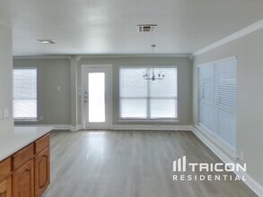 909 Zoe St in Royse City, TX - Foto de edificio - Building Photo