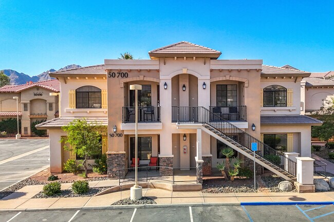 50700 Santa Rosa Plz in La Quinta, CA - Building Photo - Building Photo