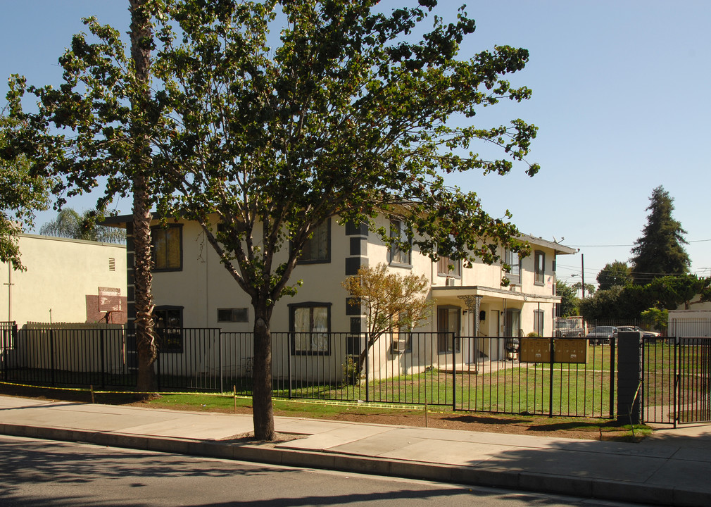 Garey Apartments in Pomona, CA - Building Photo