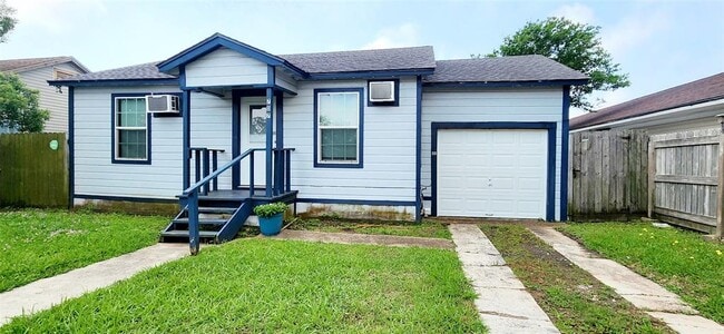 707 W 6th St in Freeport, TX - Building Photo - Building Photo