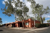 2715-2735 N Columbus Blvd Apartments