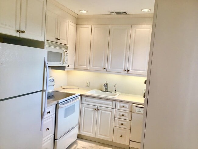 336 Brighton H in Boca Raton, FL - Building Photo - Building Photo