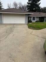 1229 Payne Ct in Yuba City, CA - Building Photo