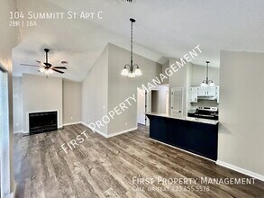 104 Summitt St in Rossville, GA - Building Photo - Building Photo
