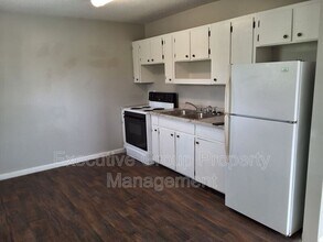 1224 Hill St in Radcliff, KY - Building Photo - Building Photo