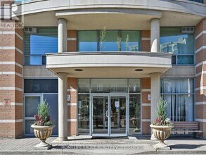 745 New Westminster Dr in Vaughan, ON - Building Photo - Building Photo