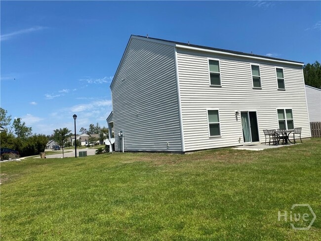 654 Hogan Dr in Richmond Hill, GA - Building Photo - Building Photo