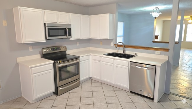 1330 Blazing Star Trl, Unit 1 in Burleson, TX - Building Photo - Building Photo