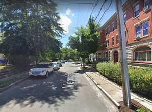 12 Verndale St, Unit 1 in Brookline, MA - Foto de edificio - Building Photo