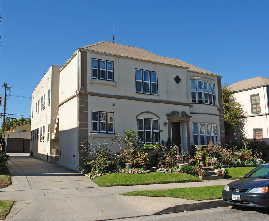 333 N Gardner St in Los Angeles, CA - Foto de edificio