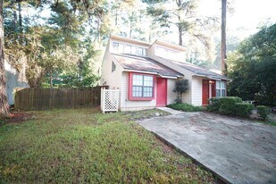 1530 Merry Oaks Ct in Tallahassee, FL - Building Photo