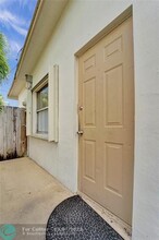 2640 NE 10th Ave in Pompano Beach, FL - Building Photo - Building Photo