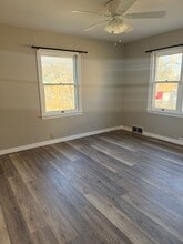 1016 Indian Dr in Enid, OK - Building Photo - Building Photo