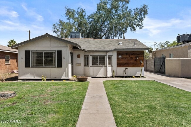 1534 E Culver St in Phoenix, AZ - Foto de edificio - Building Photo