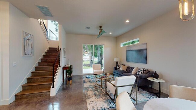 6217 Clovis St, Unit #A in Austin, TX - Building Photo - Building Photo