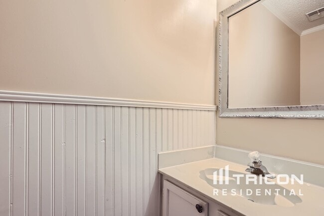 property at 1005 Faircloth Ct
