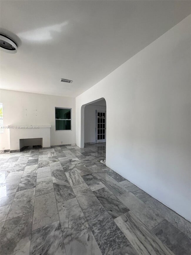 1664 SW 9th St in Miami, FL - Building Photo - Building Photo