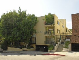 Peer Manor Apartments