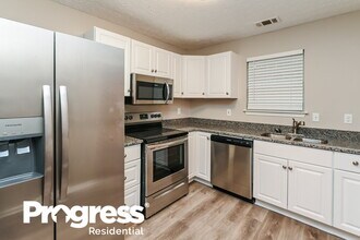 180 S Barbara Ln in Austell, GA - Foto de edificio - Building Photo