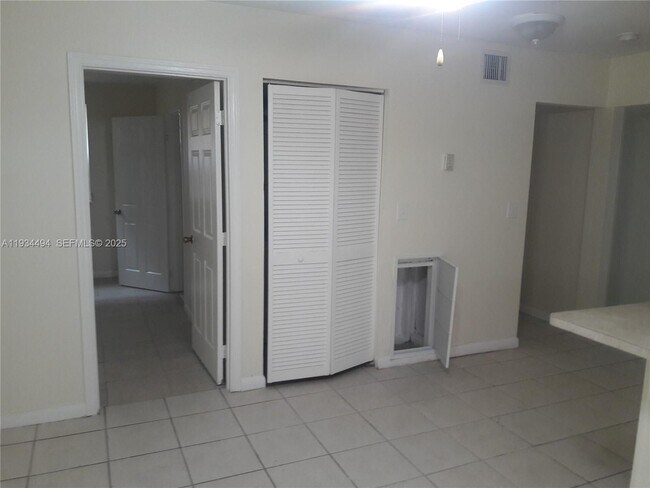 14240 NW 22nd Ave in Opa Locka, FL - Building Photo - Building Photo