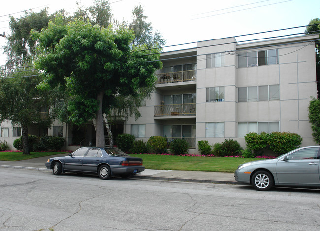 MONTE DIABLO APARTMENT in San Mateo, CA - Building Photo - Building Photo