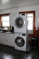 63 Pinckney St, Unit #3 in Somerville, MA - Building Photo