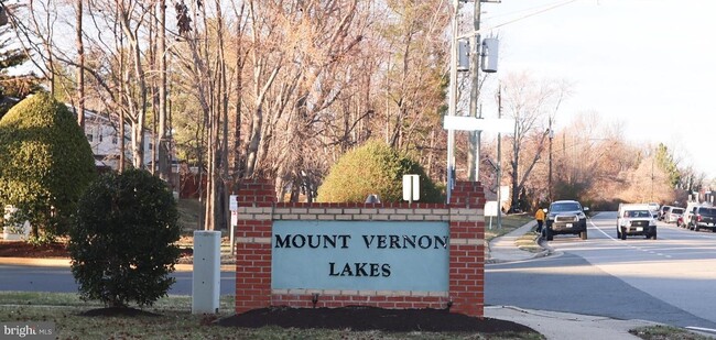 4300 Buckman Rd, Unit M in Alexandria, VA - Building Photo - Building Photo