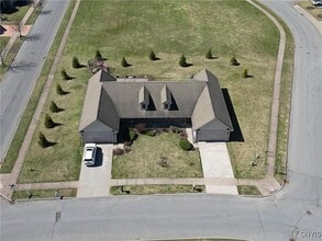 1771 Independence Sq in Utica, NY - Foto de edificio - Building Photo