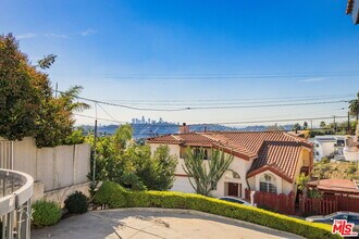3860 Cazador St in Los Angeles, CA - Building Photo - Building Photo