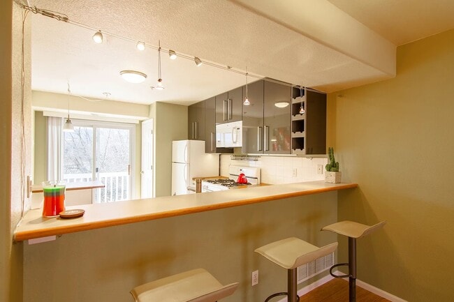 4973 Noble Park Pl in Boulder, CO - Foto de edificio - Building Photo