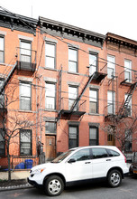 660 Henry St in Brooklyn, NY - Building Photo - Building Photo