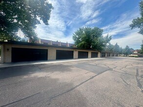 3123 Broadmoor Valley Rd in Colorado Springs, CO - Building Photo - Building Photo