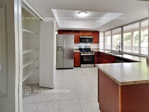 11385 NW 41st St in Sunrise, FL - Building Photo - Building Photo