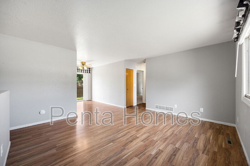 3319 Sun Disk Ct in Fort Collins, CO - Building Photo