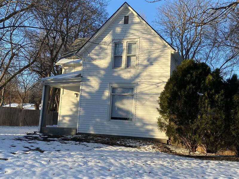 5844 South St in Lincoln, NE - Foto de edificio