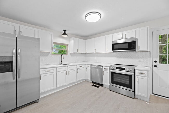 2217 Cityview Ave in Knoxville, TN - Building Photo - Building Photo